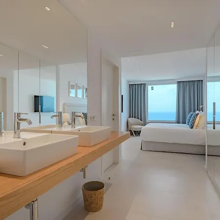 Aquasuites Luxury Duplex B08
