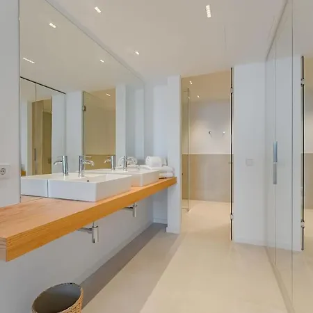 Apartment Aquasuites Luxury Duplex B08